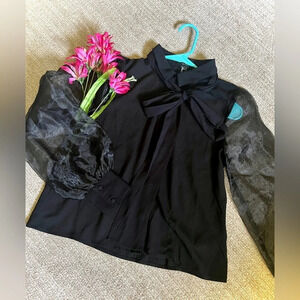 Forever 21 NWT Tie Neck Sheer Sleeve Blouse - Small